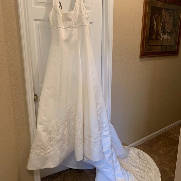 Gloria Vanderbilt Wedding Dress
